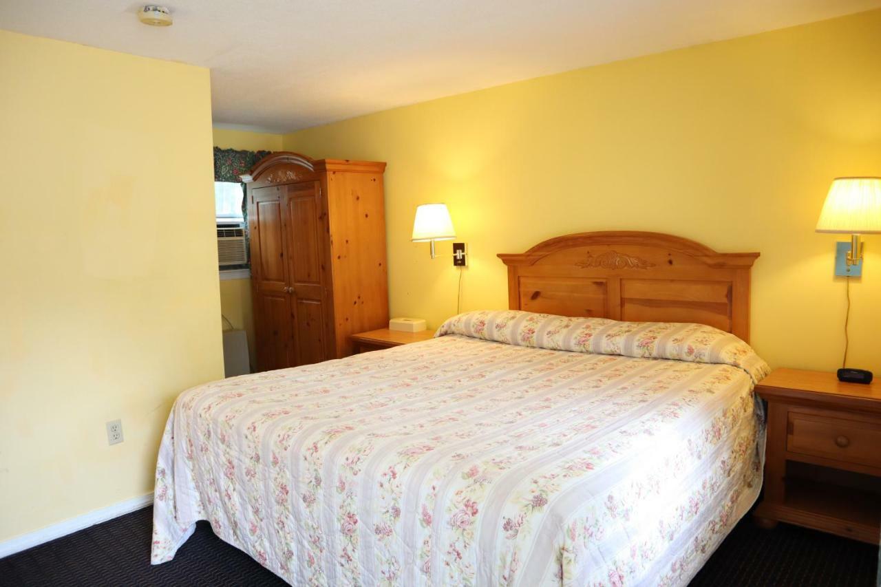 The Villager Motel Bartlett Bagian luar foto